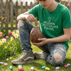 Milk chocolate diamond Easter egg with small eggs inside 220g 5407008471620 The Belgian Chocolate Makers