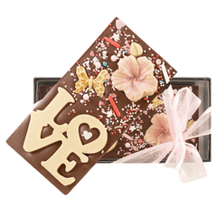 Milk chocolate red love bar 120g 5407008477202 The Belgian Chocolate Makers