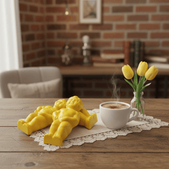 White chocolate Manneken Pis (yellow) 2x20g 5407008476748 The Belgian Chocolate Makers