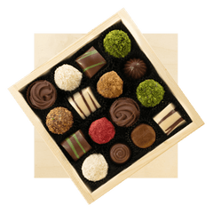 Wooden gift box with 16 pralines and truffles 5407008470586 The Belgian Chocolate Makers